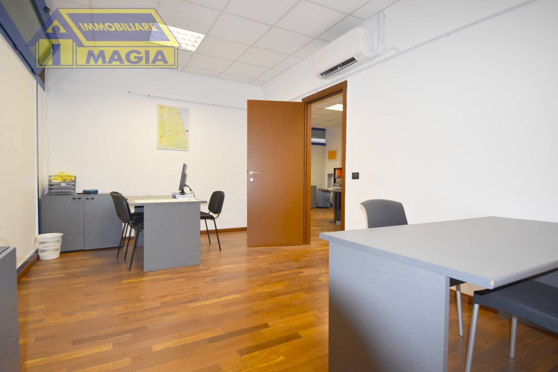 Foto 1 - Warehouse 36, San Benedetto del Tronto - photo 1