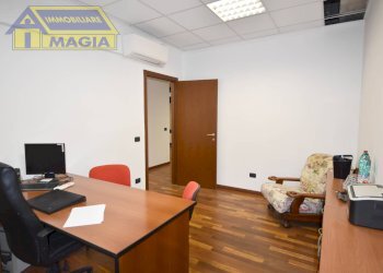 Foto 2 - Warehouse 36, San Benedetto del Tronto - photo 2