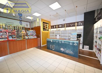 Foto 1 - Attività Commerciale 100, Ascoli Piceno - foto 1