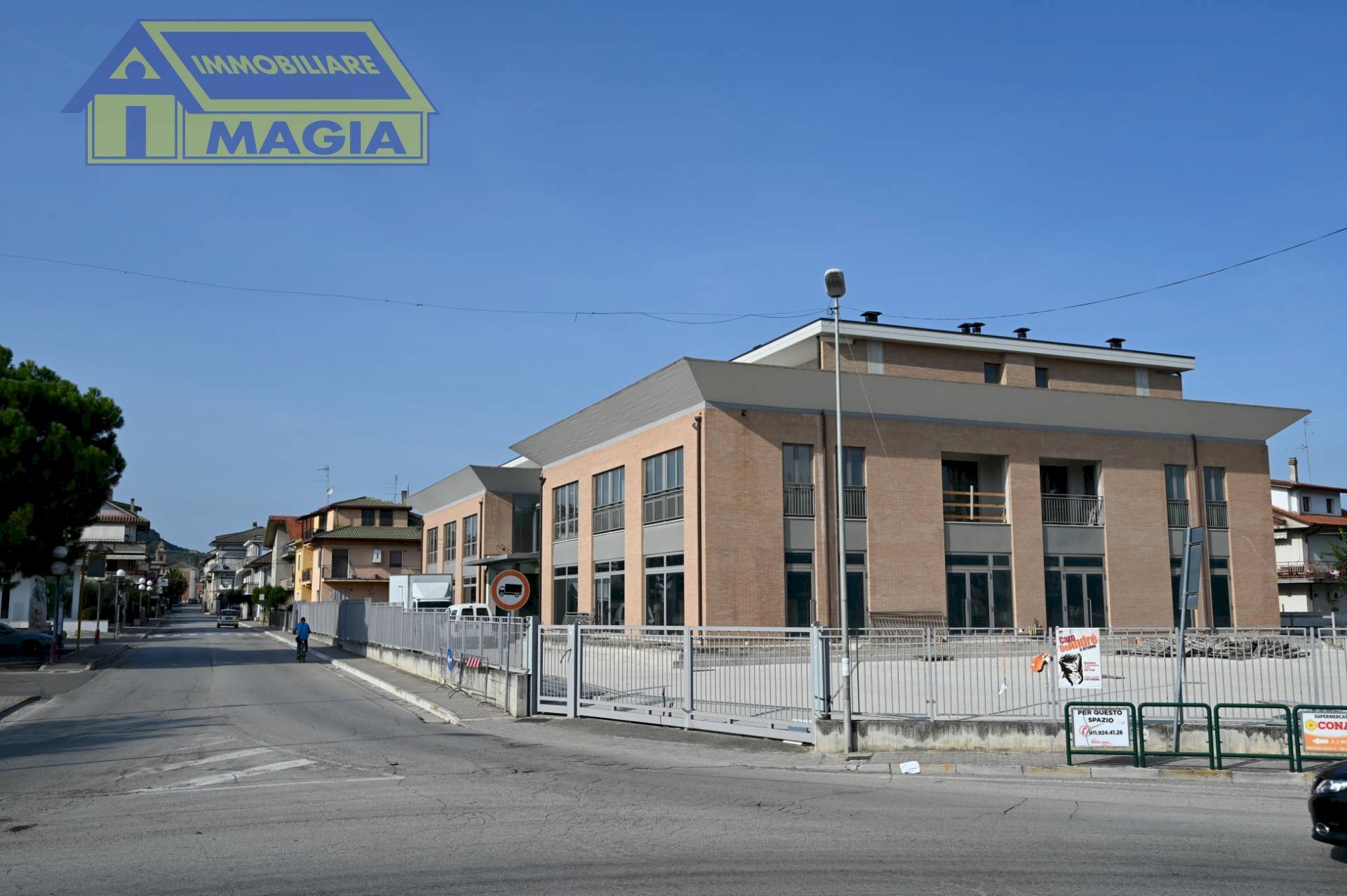 Foto 1 - Commercial Premises Spinetoli - photo 1