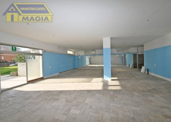 Foto 10 - Commercial Premises 48, Castel di Lama - photo 10