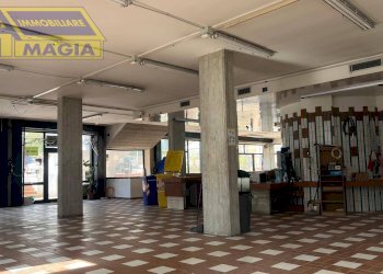 Foto 2 - Locale Commerciale 90, Castel di Lama - foto 2