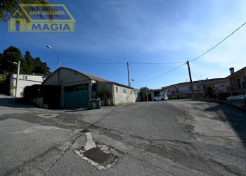 Foto 2 - Capannone 62, Colli del Tronto - foto 2