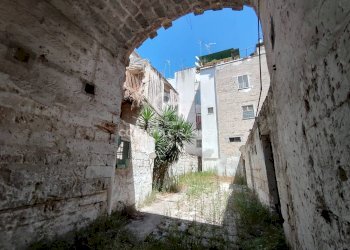 Foto 2 - Stabile - Palazzo Via Saponea angolo Via Trieste
 
25, Brindisi - foto 2