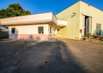 Foto 1 - Capannone via Cupa- Cigno
 
sn, San Pietro Vernotico - foto 1