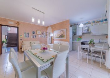 Foto 3 - Trilocale VIA LUIGI CARDONE
 
2, Vasto - foto 3