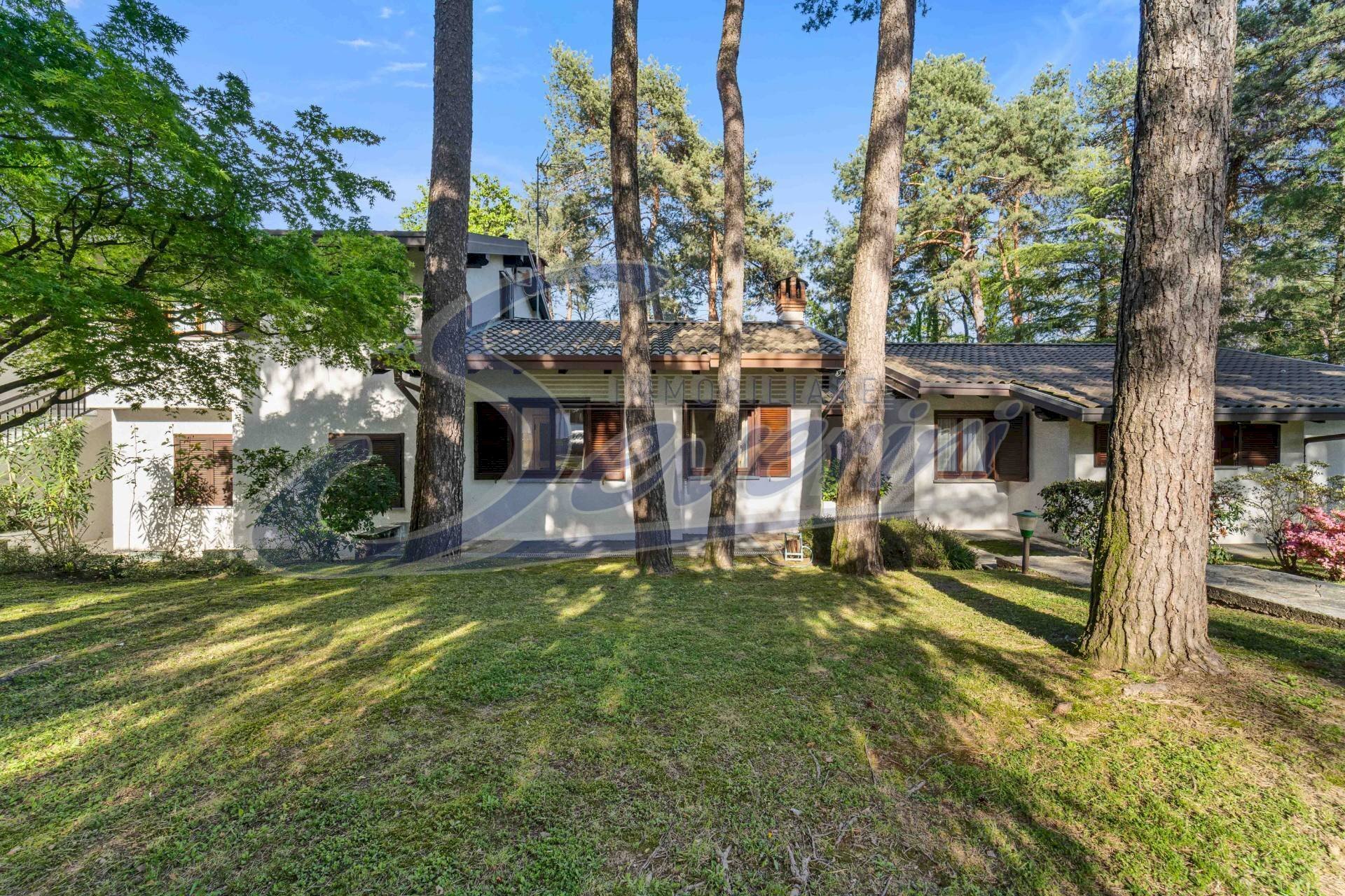 Foto 1 - Villa a Schiera Via Ordenada
 
12, Appiano Gentile - foto 1