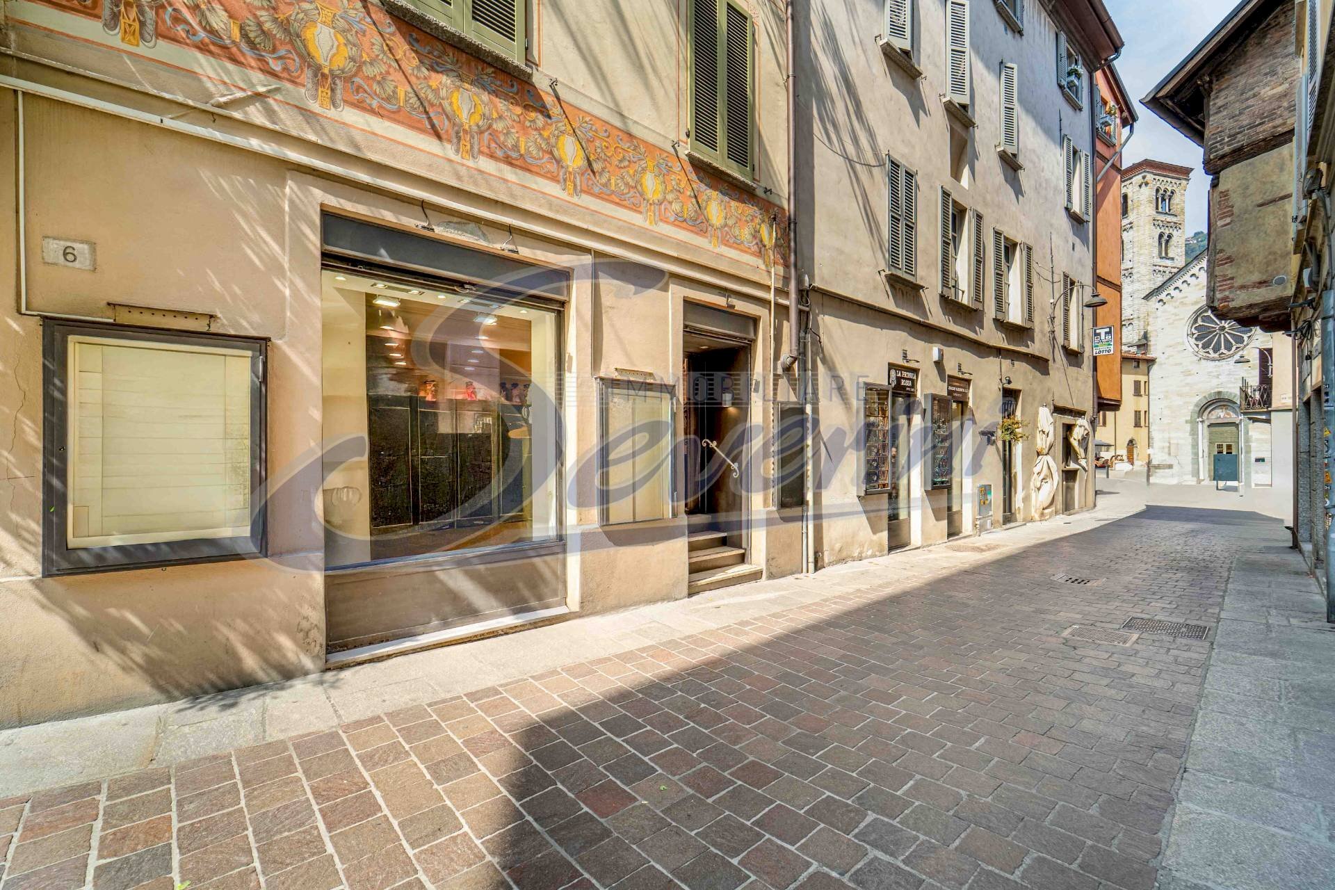 Foto 1 - Commercial Premises Via Natta
 
4, Como - photo 1