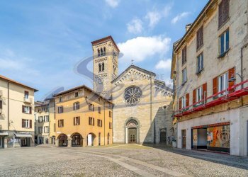 Foto 3 - Commercial Premises Via Natta
 
4, Como - photo 3