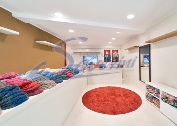 Foto 6 - Commercial Premises Via Natta
 
4, Como - photo 6