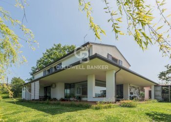 Foto 1 - Villa via giardino
 
26, San Clemente - foto 1