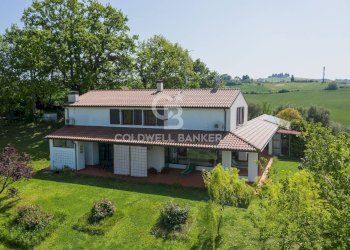 Foto 2 - Villa via giardino
 
26, San Clemente - foto 2