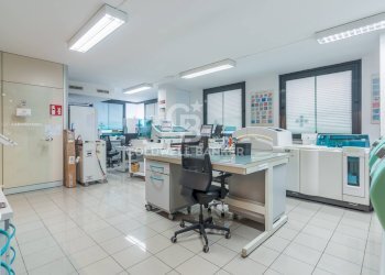 Foto 15 - Laboratorio Via Ottorino Respighi
 
54, Pesaro - foto 15