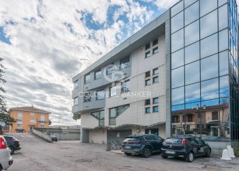 Foto 29 - Laboratorio Via Ottorino Respighi
 
54, Pesaro - foto 29