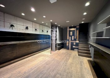 Foto 3 - Negozio Viale Ippolito Nievo
 
3, Riccione - foto 3