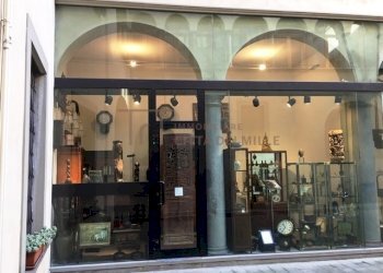 Vetrina - Negozio Via XX Settembre, Bergamo - foto 2