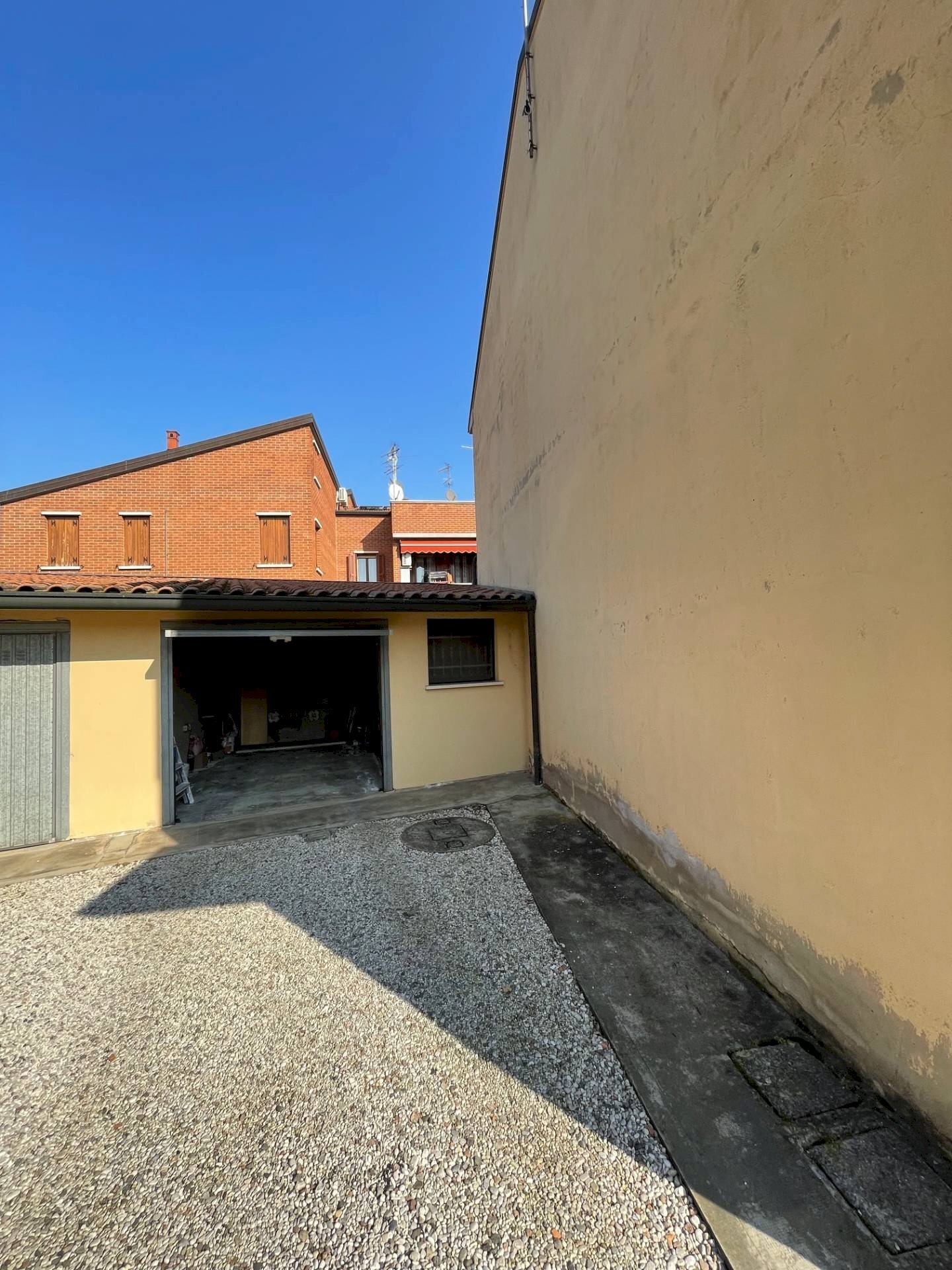 Foto 3 - Negozio Via Della Crispa, Ferrara - foto 3