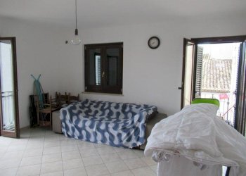 Foto 3 - Trilocale c.so dante alighieri
 
70, Alanno - foto 3