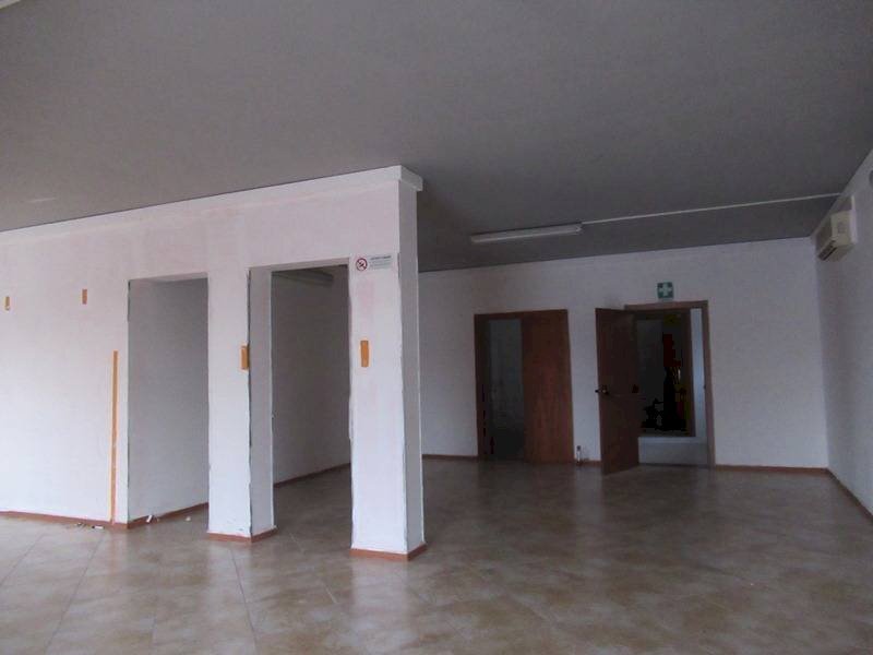 Foto 3 - Locale Commerciale via nazionale
 
58, Cepagatti - foto 3