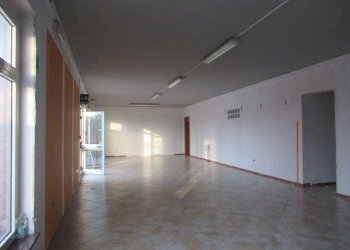 Foto 2 - Locale Commerciale via nazionale
 
58, Cepagatti - foto 2