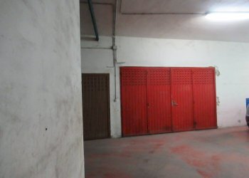 Foto 2 - Box viia del circuito
 
388, Pescara - foto 2