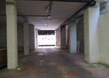 Foto 3 - Box viia del circuito
 
388, Pescara - foto 3