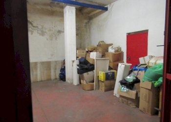 Foto 6 - Box viia del circuito
 
388, Pescara - foto 6