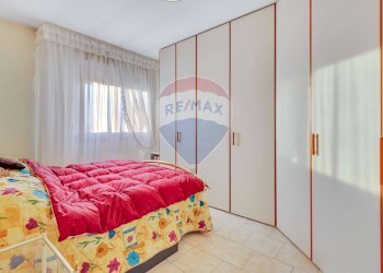 Camera Matrimoniale. - Quadrilocale piazza C. Colombo
 
9, Brugherio - foto 21