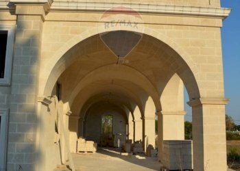 Edificio all\'aperto - Casa indipendente Francavilla Fontana - foto 14