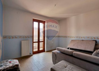 Soggiorno - Quadrilocale Via Vecchia Casamassima
 
10, Turi - foto 11