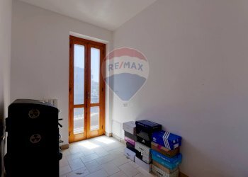 Camera / camera da letto - Quadrilocale Via Vecchia Casamassima
 
10, Turi - foto 13