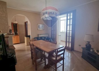 Sala da pranzo - Casa indipendente Via Fontana
 
15, Salice Salentino - foto 3