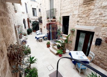 Terrazza - Locale Commerciale Via Vico Freddo
 
10, Giovinazzo - foto 2