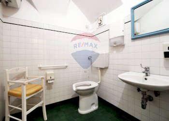 Bagno - Locale Commerciale Via Vico Freddo
 
10, Giovinazzo - foto 15