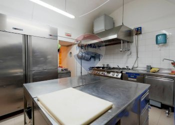 Cucina - Locale Commerciale Via Vico Freddo
 
10, Giovinazzo - foto 17