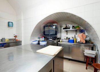 Cucina - Locale Commerciale Via Vico Freddo
 
10, Giovinazzo - foto 21