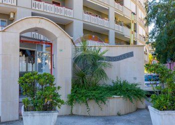 Edificio all\'aperto - Ufficio Via Camillo Rosalba
 
46, Bari - foto 6