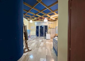 Ricezione / Lobby - Ufficio Via Camillo Rosalba
 
46, Bari - foto 7