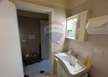 Bagno - Ufficio Via Camillo Rosalba
 
46, Bari - foto 9