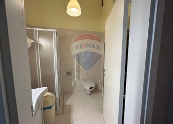 Bagno - Ufficio Via Camillo Rosalba
 
46, Bari - foto 10