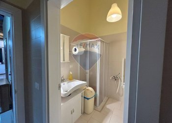 Bagno - Ufficio Via Camillo Rosalba
 
46, Bari - foto 11