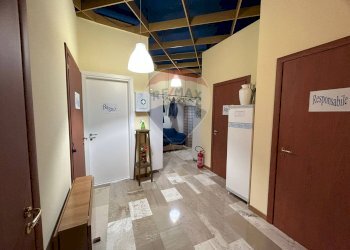 Hall / corridoio - Ufficio Via Camillo Rosalba
 
46, Bari - foto 12