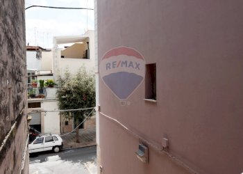 Edificio all\'aperto - Casa indipendente Vico Villari
 
4-6-8, Triggiano - foto 11