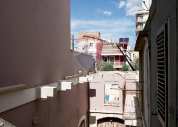 Balcone - Casa indipendente Vico Villari
 
4-6-8, Triggiano - foto 12