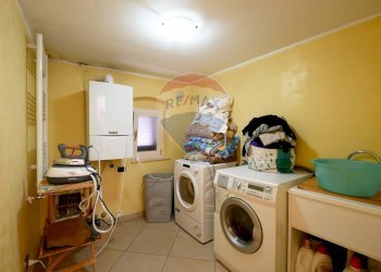 Lavanderia - Casa indipendente Vico Villari
 
4-6-8, Triggiano - foto 14