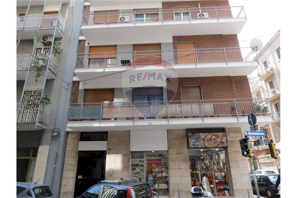 Edificio all\'aperto - Trilocale Via Michele Garruba
 
44, Bari - foto 2