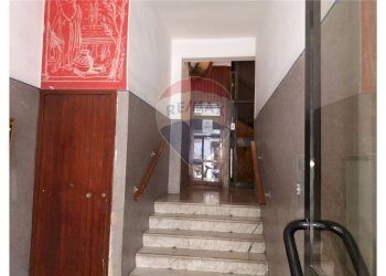 Ricezione / Lobby - Trilocale Via Michele Garruba
 
44, Bari - foto 5