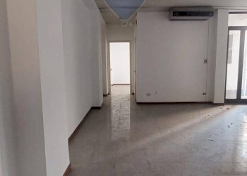 Parcheggio - Ufficio Via Principe Amedeo
 
26, Taranto - foto 4