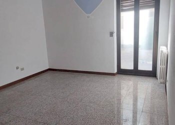 Stanza vuota - Ufficio Via Principe Amedeo
 
26, Taranto - foto 11