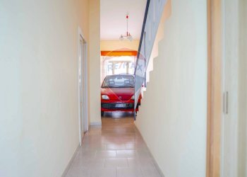 Hall / corridoio - Casa indipendente Via Coriolano
 
14, Acquaviva delle Fonti - foto 10